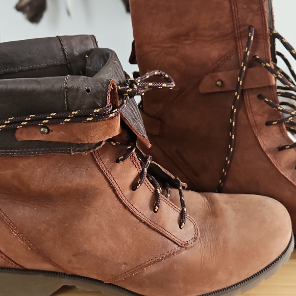 Teva Delavina Brown Combat Boots with Lace-Up Design and Folded Cuff - Picture 2 of 7
